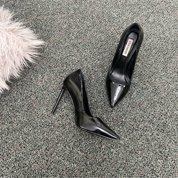 STEVE MADDEN Evelyn Black Patent Leather Pumps Heels Sleek Sexy Chic Shoes Sz 8 - Picture 11 of 16